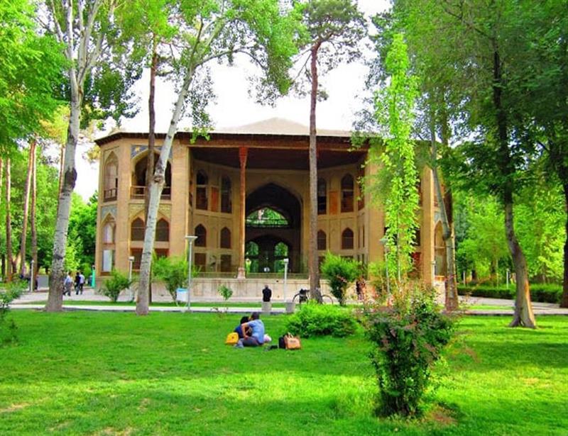 hasht behesht place
